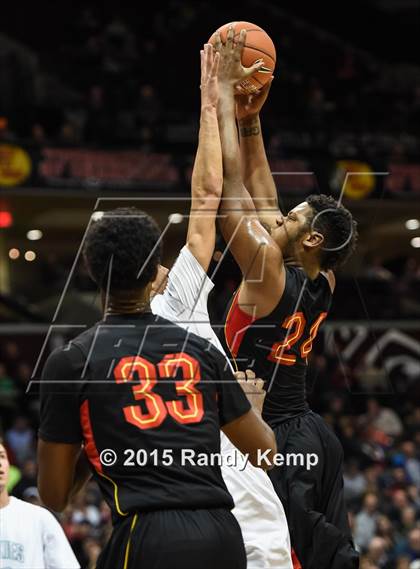 Thumbnail 3 in Chino Hills vs Oak Hill Academy  (Bass Pro Tournament of Champions) photogallery.