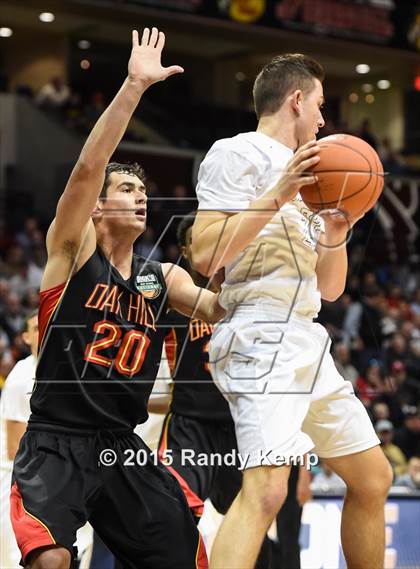 Thumbnail 1 in Chino Hills vs Oak Hill Academy  (Bass Pro Tournament of Champions) photogallery.