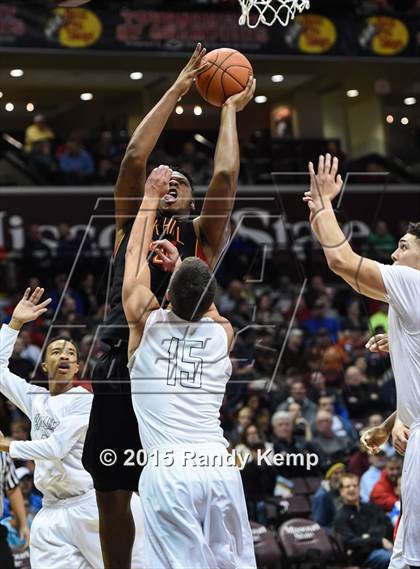 Thumbnail 2 in Chino Hills vs Oak Hill Academy  (Bass Pro Tournament of Champions) photogallery.