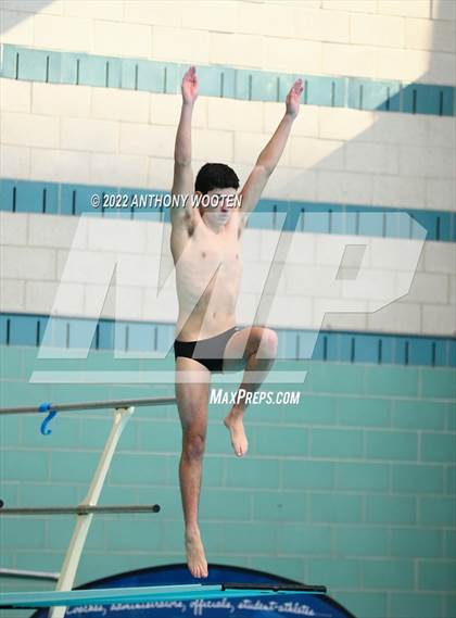 Thumbnail 1 in NCHSAA 4A State Diving Championships photogallery.