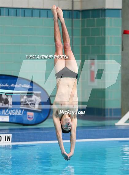 Thumbnail 1 in NCHSAA 4A State Diving Championships photogallery.