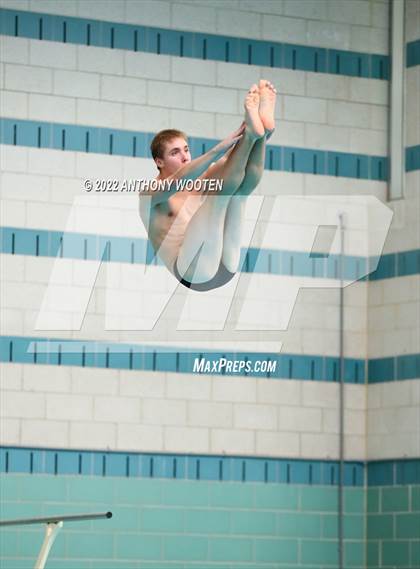 Thumbnail 2 in NCHSAA 4A State Diving Championships photogallery.