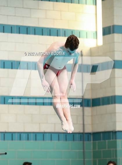 Thumbnail 1 in NCHSAA 4A State Diving Championships photogallery.