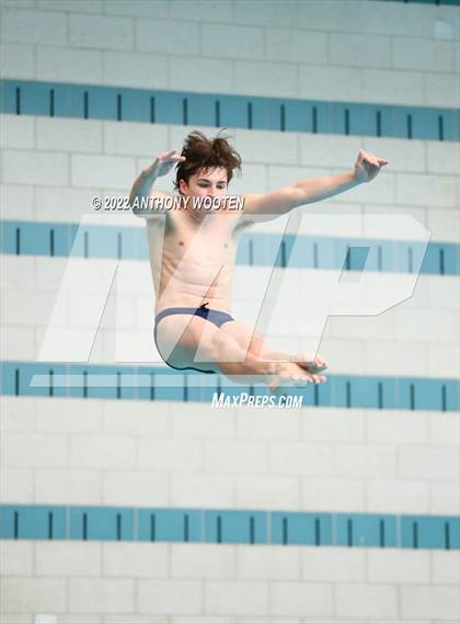 Thumbnail 1 in NCHSAA 4A State Diving Championships photogallery.