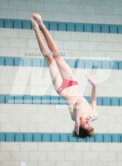Thumbnail 3 in NCHSAA 4A State Diving Championships photogallery.