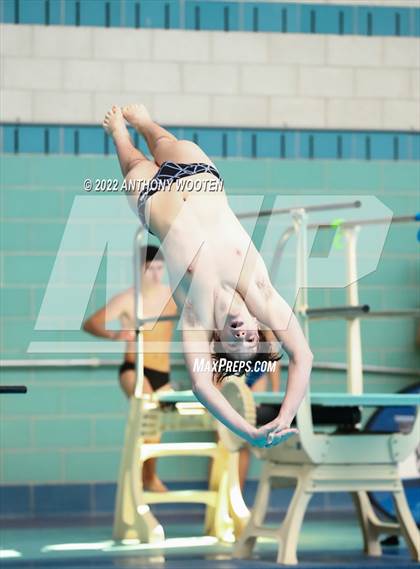 Thumbnail 1 in NCHSAA 4A State Diving Championships photogallery.