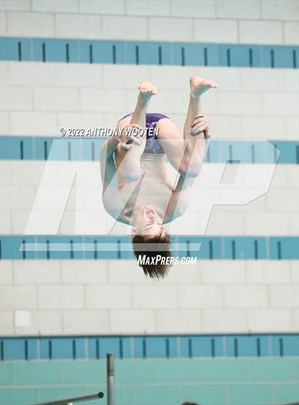 Thumbnail 1 in NCHSAA 4A State Diving Championships photogallery.