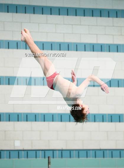 Thumbnail 2 in NCHSAA 4A State Diving Championships photogallery.