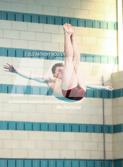 Thumbnail 1 in NCHSAA 4A State Diving Championships photogallery.