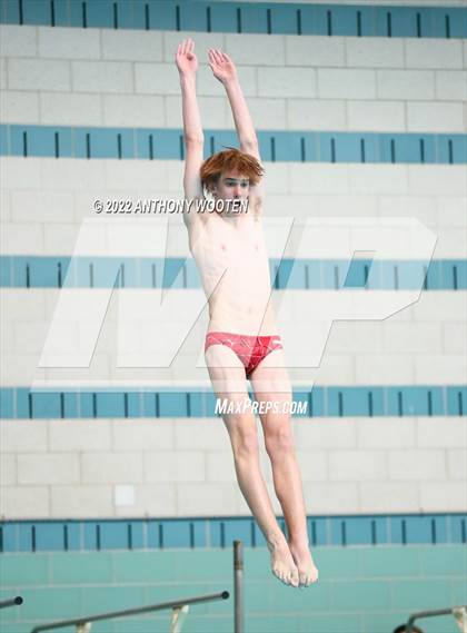 Thumbnail 1 in NCHSAA 4A State Diving Championships photogallery.