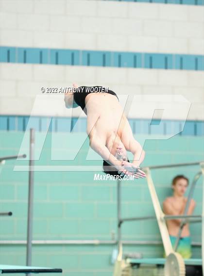 Thumbnail 2 in NCHSAA 4A State Diving Championships photogallery.