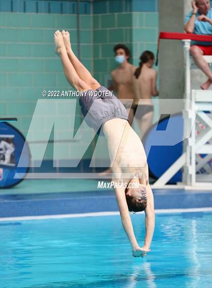 Thumbnail 2 in NCHSAA 4A State Diving Championships photogallery.