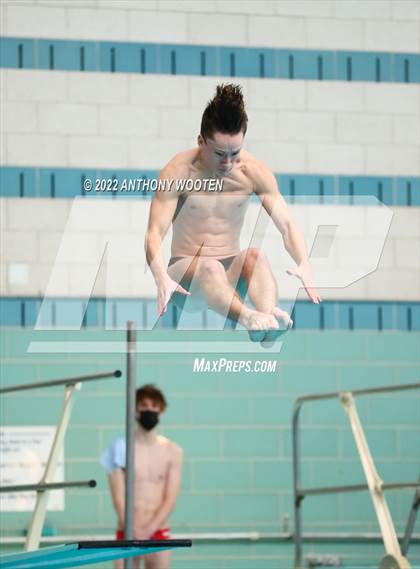 Thumbnail 1 in NCHSAA 4A State Diving Championships photogallery.