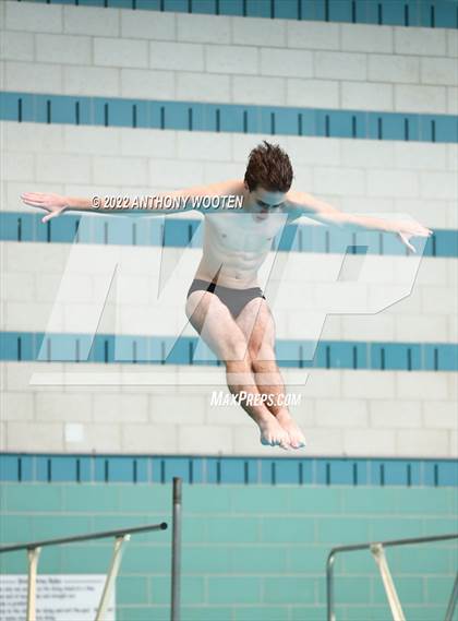 Thumbnail 1 in NCHSAA 4A State Diving Championships photogallery.