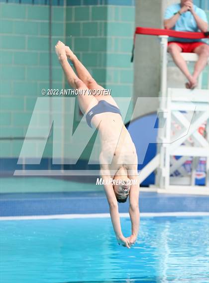 Thumbnail 3 in NCHSAA 4A State Diving Championships photogallery.