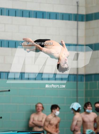 Thumbnail 1 in NCHSAA 4A State Diving Championships photogallery.