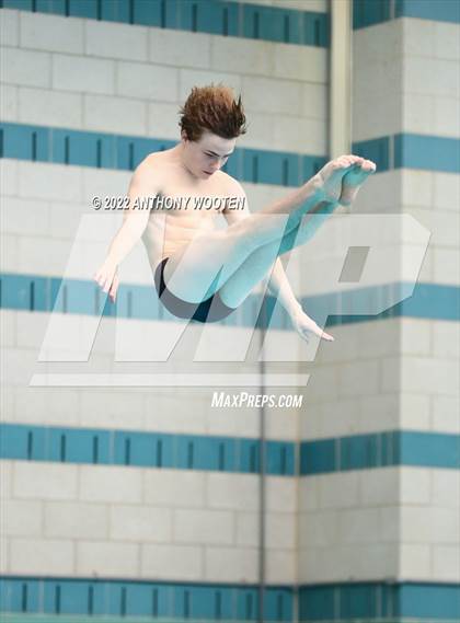 Thumbnail 2 in NCHSAA 4A State Diving Championships photogallery.