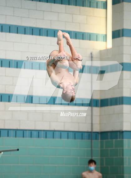 Thumbnail 1 in NCHSAA 4A State Diving Championships photogallery.
