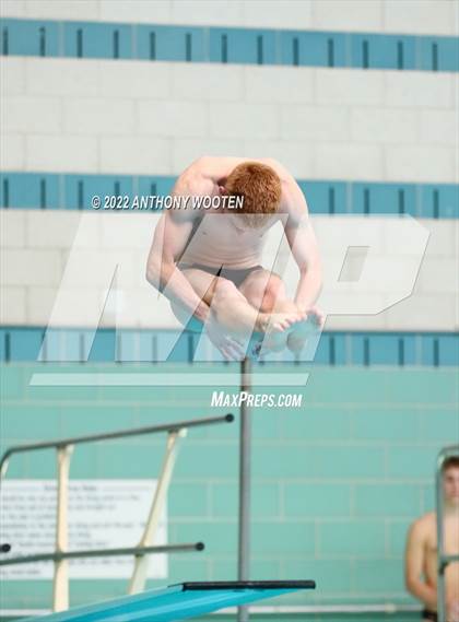Thumbnail 1 in NCHSAA 4A State Diving Championships photogallery.
