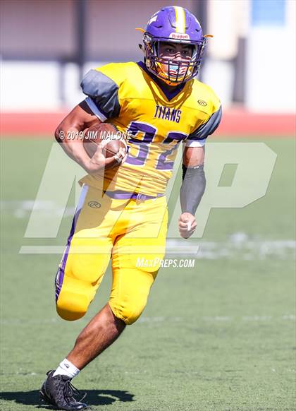 Thumbnail 1 in Kennedy vs. Alameda photogallery.