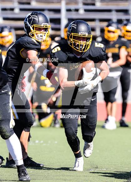 Thumbnail 3 in Kennedy vs. Alameda photogallery.