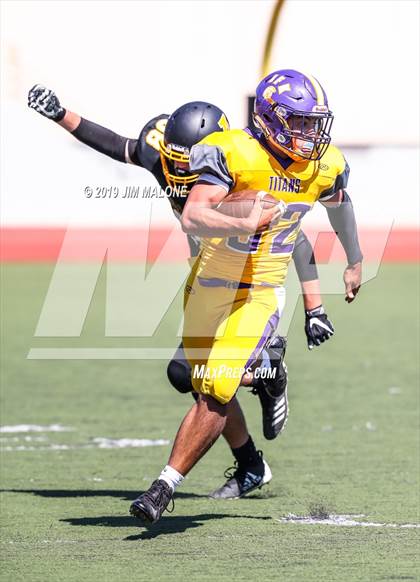 Thumbnail 2 in Kennedy vs. Alameda photogallery.