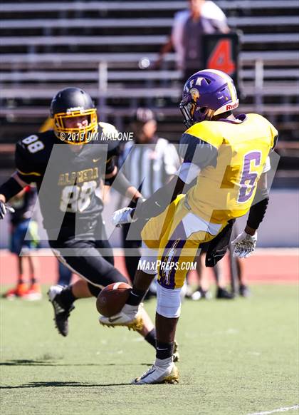 Thumbnail 2 in Kennedy vs. Alameda photogallery.
