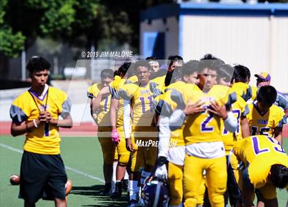 Thumbnail 3 in Kennedy vs. Alameda photogallery.