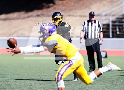 Thumbnail 1 in Kennedy vs. Alameda photogallery.