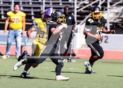Thumbnail 1 in Kennedy vs. Alameda photogallery.