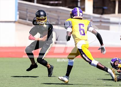 Thumbnail 2 in Kennedy vs. Alameda photogallery.