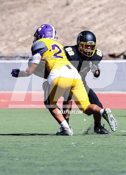 Thumbnail 3 in Kennedy vs. Alameda photogallery.