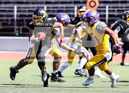 Thumbnail 3 in Kennedy vs. Alameda photogallery.