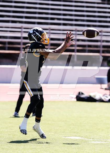 Thumbnail 1 in Kennedy vs. Alameda photogallery.