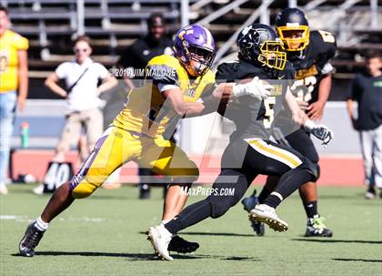 Thumbnail 3 in Kennedy vs. Alameda photogallery.