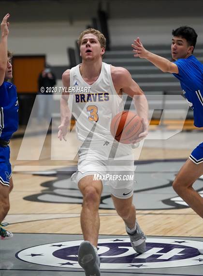 Thumbnail 2 in Fort Wayne Blackhawk Christian vs. Hamilton (Sneakers for Santa Shootout) photogallery.