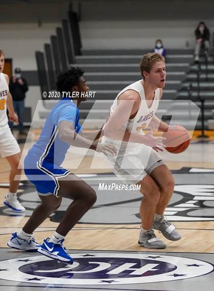 Thumbnail 2 in Fort Wayne Blackhawk Christian vs. Hamilton (Sneakers for Santa Shootout) photogallery.
