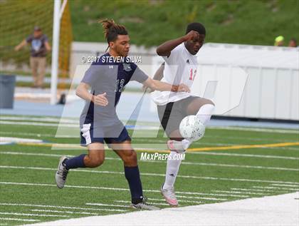 Thumbnail 2 in Del Norte vs. Hoover (CIF SDS Division 3 Final) photogallery.