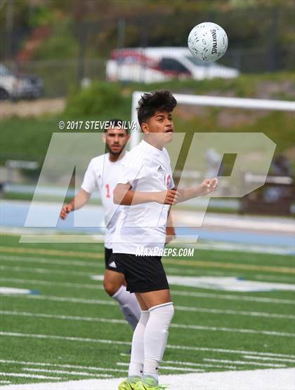 Thumbnail 1 in Del Norte vs. Hoover (CIF SDS Division 3 Final) photogallery.