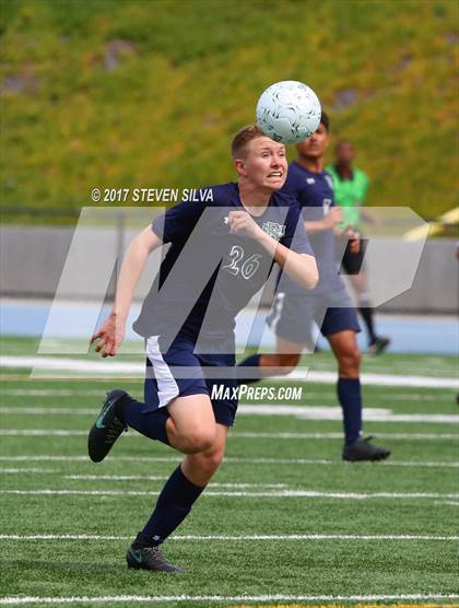 Thumbnail 1 in Del Norte vs. Hoover (CIF SDS Division 3 Final) photogallery.