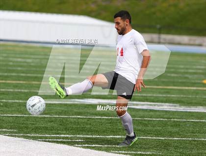 Thumbnail 1 in Del Norte vs. Hoover (CIF SDS Division 3 Final) photogallery.