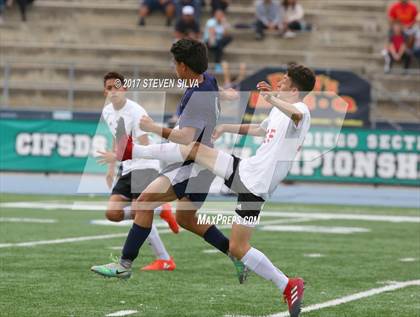 Thumbnail 3 in Del Norte vs. Hoover (CIF SDS Division 3 Final) photogallery.