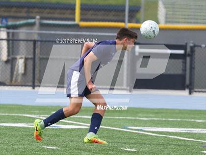 Thumbnail 3 in Del Norte vs. Hoover (CIF SDS Division 3 Final) photogallery.
