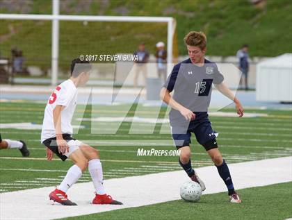 Thumbnail 2 in Del Norte vs. Hoover (CIF SDS Division 3 Final) photogallery.