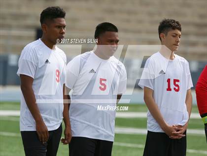 Thumbnail 1 in Del Norte vs. Hoover (CIF SDS Division 3 Final) photogallery.