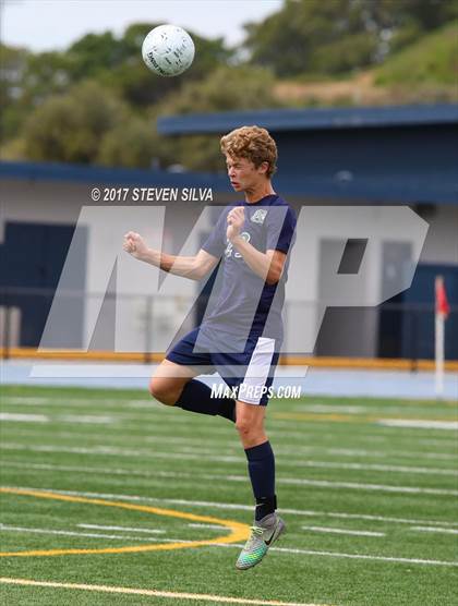 Thumbnail 3 in Del Norte vs. Hoover (CIF SDS Division 3 Final) photogallery.