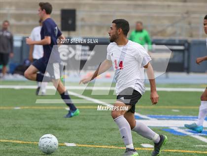 Thumbnail 2 in Del Norte vs. Hoover (CIF SDS Division 3 Final) photogallery.