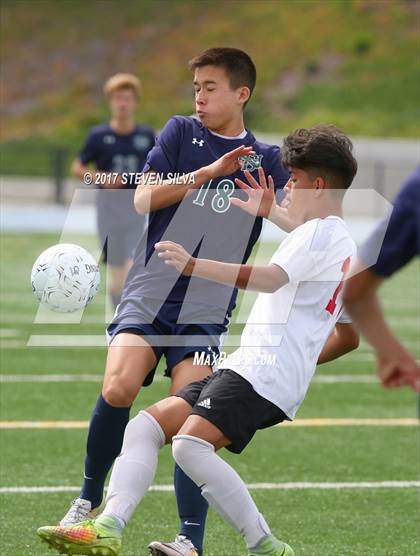 Thumbnail 2 in Del Norte vs. Hoover (CIF SDS Division 3 Final) photogallery.