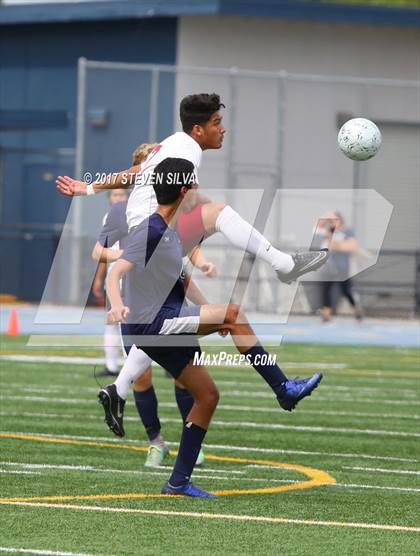 Thumbnail 1 in Del Norte vs. Hoover (CIF SDS Division 3 Final) photogallery.