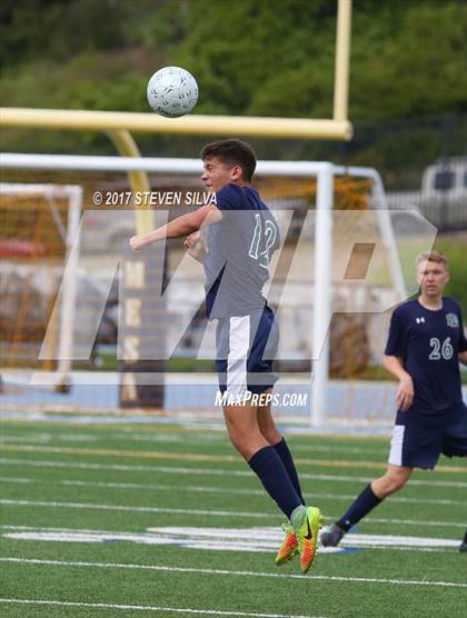 Thumbnail 2 in Del Norte vs. Hoover (CIF SDS Division 3 Final) photogallery.